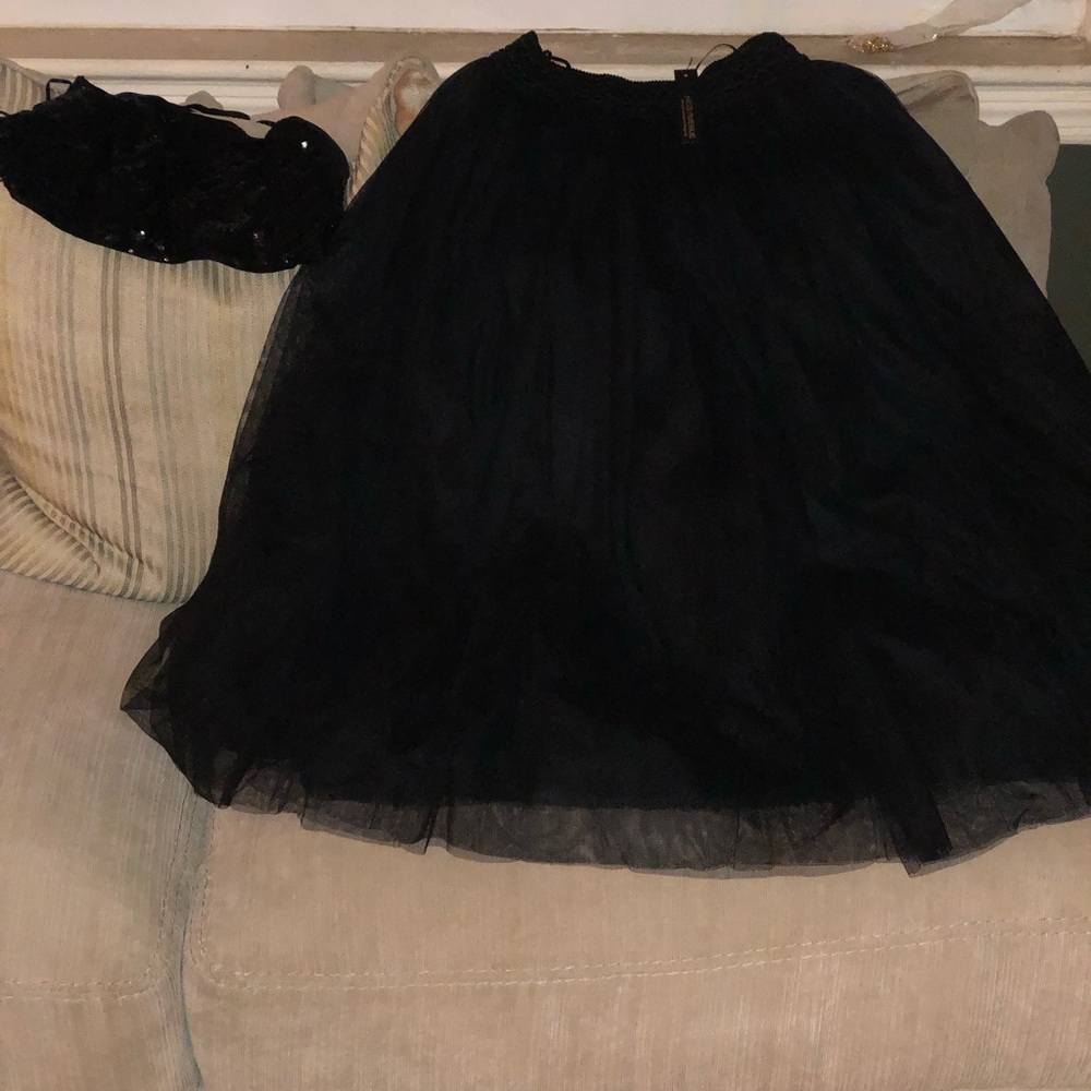 2 piece black set from kara boutique